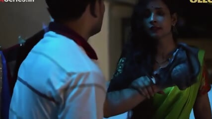 Dewar NE bhabhi Ko godi Banakar choda