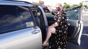 Big butt hot sexy BBW caught sucking black cock  publicly in car