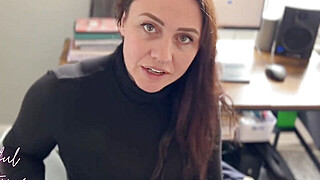 Creampie Stepmom While She Takes A Work Call