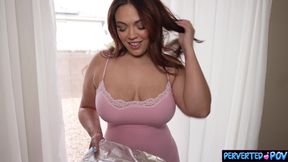 Neighbour MILF Scarlett Venom visits Peter King for a POV quickie