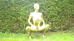 Crazy outdoor gold metallic painted busty statue girl