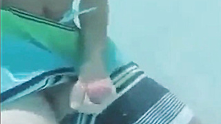 Jerk off under water 6