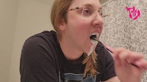 Classic Toothbrushing with hair up