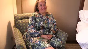 Middle-eastern beauty gets banged by a bull