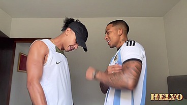 GOSTOU DO RABÃO DO PARCEIRO MARCANDO NO SHORTS