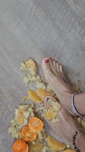 Madam Ayanna presents: Feet vs Food!!