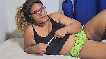 Professora fode com seu universitário e leva gozada