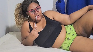 Professora fode com seu universitário e leva gozada