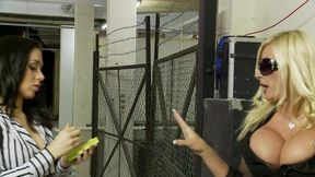 kaia kane and michelle thorne are pop stars who are on the road to a lesbian love affair
