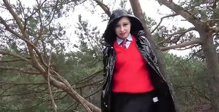 Wanilianna is a student who wanted to masturbate for her faourite teacher