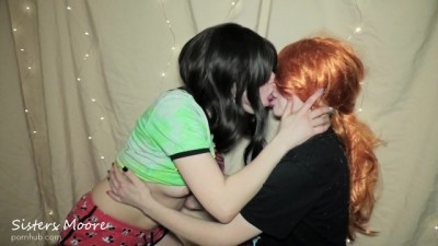 Hot Stepsister Lip Lock: Redhead & Brunette Duo Go Wild!