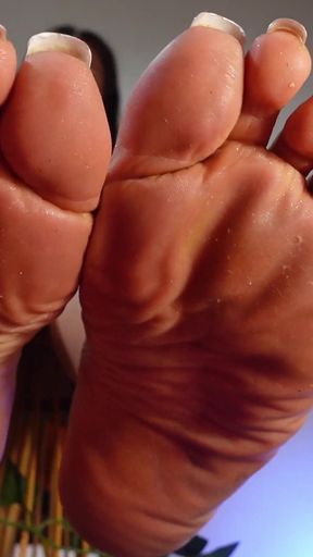 Foot Lover's Dream: Ignoring You with Dusty Soles in 4K