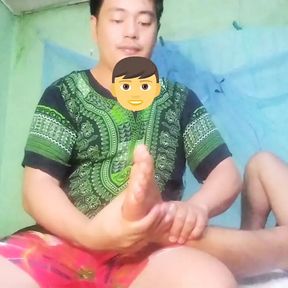 A Pinoy That Love To Massage Feet-Talahib23