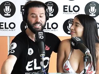 Verito Aguas pasa por el cuarto picante de Elo Podcast en México