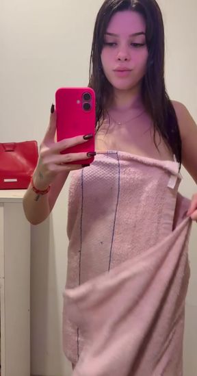 Reveal my perfect latina tits
