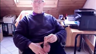 Mature Daddy Masturbates and Shoots a Thick Cumshot