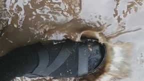Sandal sock mud walk