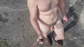 I walk all naked in street