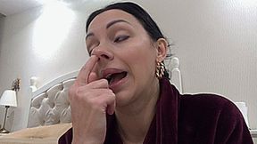 flare the nostrils a
