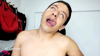 Caliente lengua y saliva