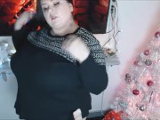 HOT BBW SHOWS OF TITS IN SWEATER DAYTONA HALE