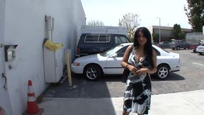 Beautyful wet cooch of chica expects wide open for big dick pump it