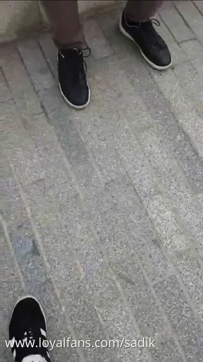 Give me your wallet !