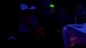 natalia delgado chupando verga en pleno antro