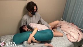 【素人】一人暮らしの女子大生が彼氏を呼んでいちゃいちゃしているところを盗撮　　フェラ/中出し/貧乳/スレンダー/美女/騎乗位/かわいい/素人カップル