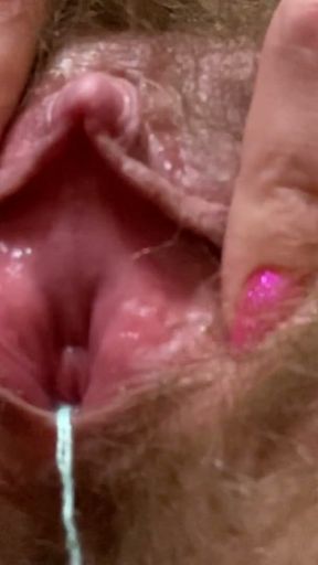I came twice hairy pussy closeup masurbation with tampons   Clip 1