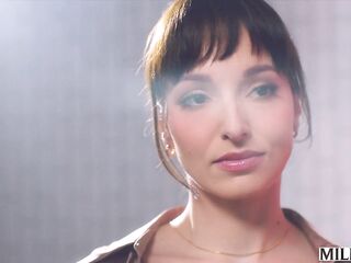 MILFY Wicked mother I'd like to fuck Lexi Luna Seduces Excited Chap In The Shower At The Spa