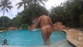 brija monet oils huge ebony tits and swims naked in pool at content house firehousexxx bts