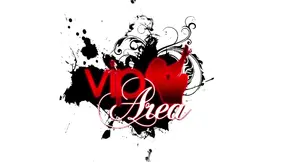 Lesbian Elle Alexandra is outdoors with Aspen Rae