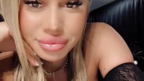 Come and kiss me! Don't be shy