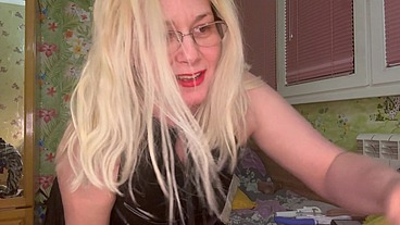 Wetting my black pantyhose for Paco before send to him