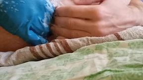 this sexy babe cums so hot from fisting, showing off her prolapse.
