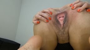 Vaginal Dilator in a Big Hairy Pussy