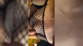 Hot wife gets a mouthful of jizz in close-up