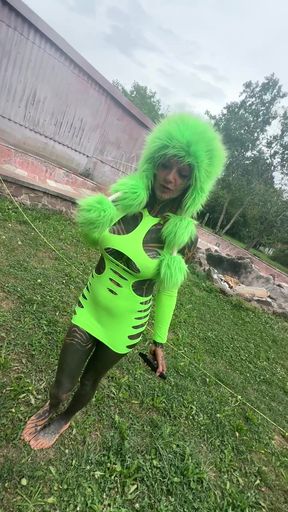 Tattooed Girls Stretches on Massive Dildo in her cute outfits