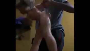 novinho fodendo loirinha