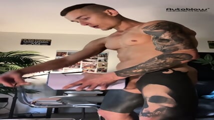 POV Tatted Hoss Kado SHUDDERING With Pleasure Thanks To Autoblow Ultra  French
