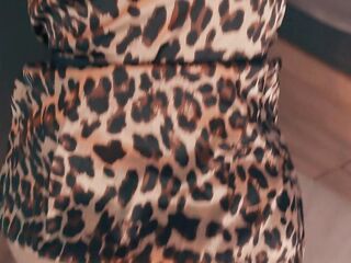 Kitchen Anal Booty to Throat - Lalin girl mother I'd like to fuck in Leopard Robe Gets Banged Hard by Slim Stepson & Cum in Coffee