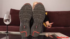 Blondie's Stinky Sneakers - Shoe Fetish - HD MP4