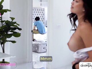 That babe screws her in front of her stepbrother and this chab takes advantage of it likewise - Spanish Sub