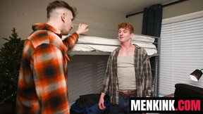 ”Max Lorde proves he can take Michael Jackmans bunkbed BDSM domination”