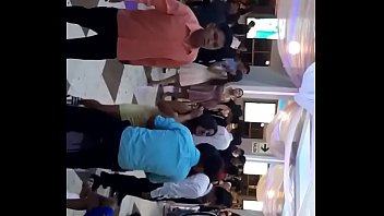 Perreo en fiesta de promo