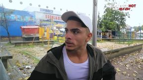 mlk edu fodendo um cuzinho nos bastidores da cena