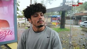 mlk edu fodendo um cuzinho nos bastidores da cena