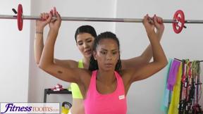”Soaking Lesbian Snatch Gets Hardcore Workout”