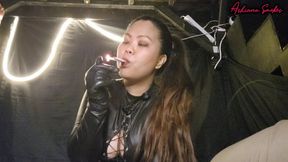 Holding your smoke making your lungs darker